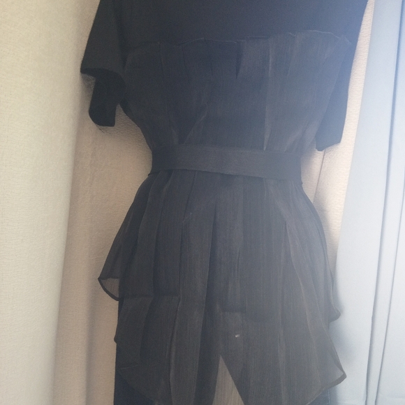 Women's elegant crewneck sheer black peplem top with front tie size medium - Picture 8 of 10